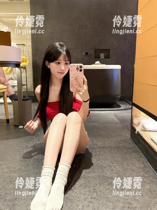 当Hyoyeon (김효연)的秘密遇上搞笑，观看这个合集后你会笑到喷饭！-伶婕霓